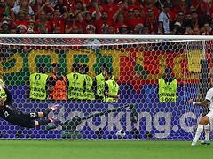 纳瓦斯扑出点球，帮助卡昂战平摩纳哥